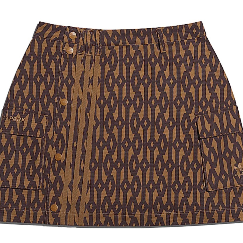 Coord Set Mini Skirt with Geometric Print in Brown Jacket Sold Separately